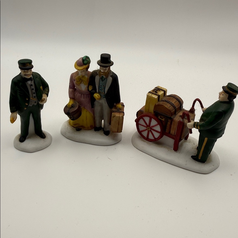 Vintage Heritage Village Collection 3 Porcelain “Holiday Travelers”